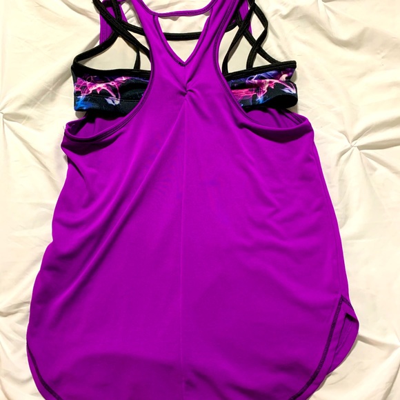 Work out top - Picture 2 of 2